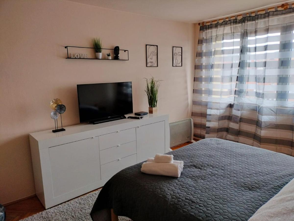 Nexus Center Apartman Csíkszereda Kültér fotó